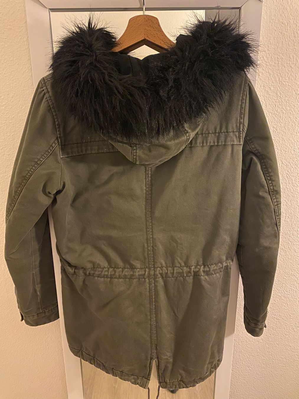 Tom Tailor Giacche: Tom Tailor Parka dunkel grün Gr. S – Nuovo (secondo la descrizione) da Baar venduto da Gardrobebyroze 1