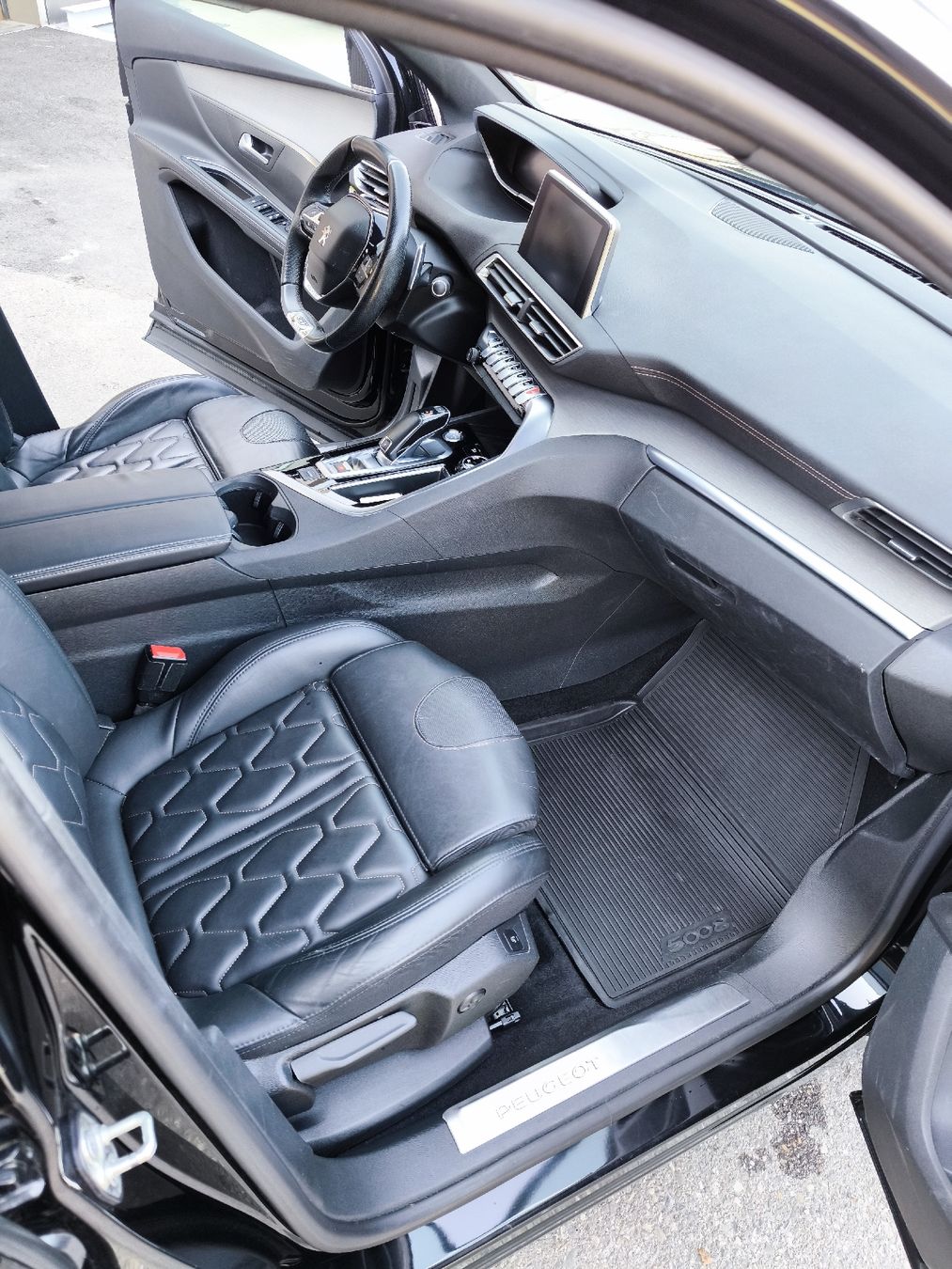 Peugeot Automobili: Peugeot 5008 GT 2.0l – Usato da Rapperswil BE venduto da ramones3123 7