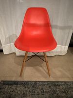 Vitra Eames DSW Replica in Rot