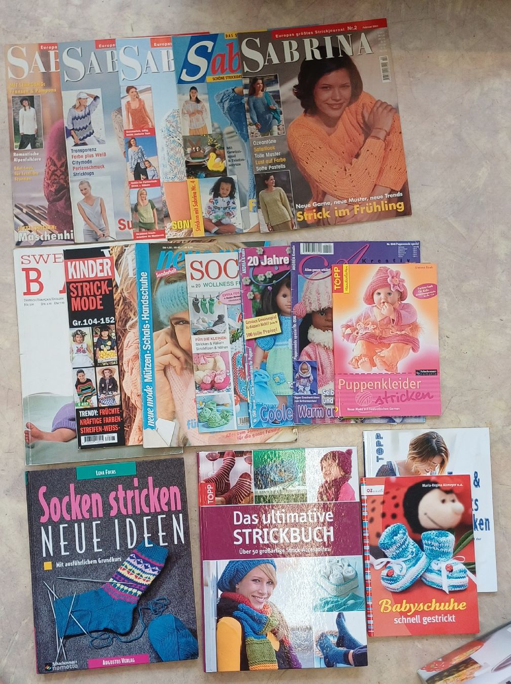 Bücher: Stricken Bücher und Magazine – Gebraucht aus Merenschwand von Brockinell