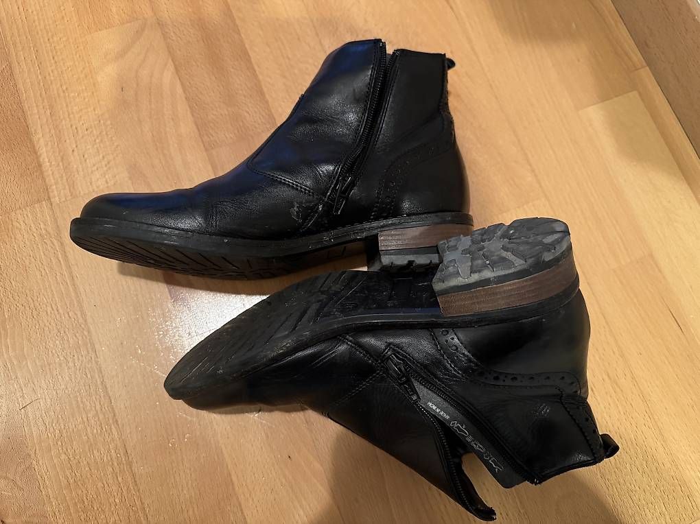 Damenschuhe: Stiefeletten schwarz Leder Grösse 37 – Gebraucht aus Cham von Kaylua 1