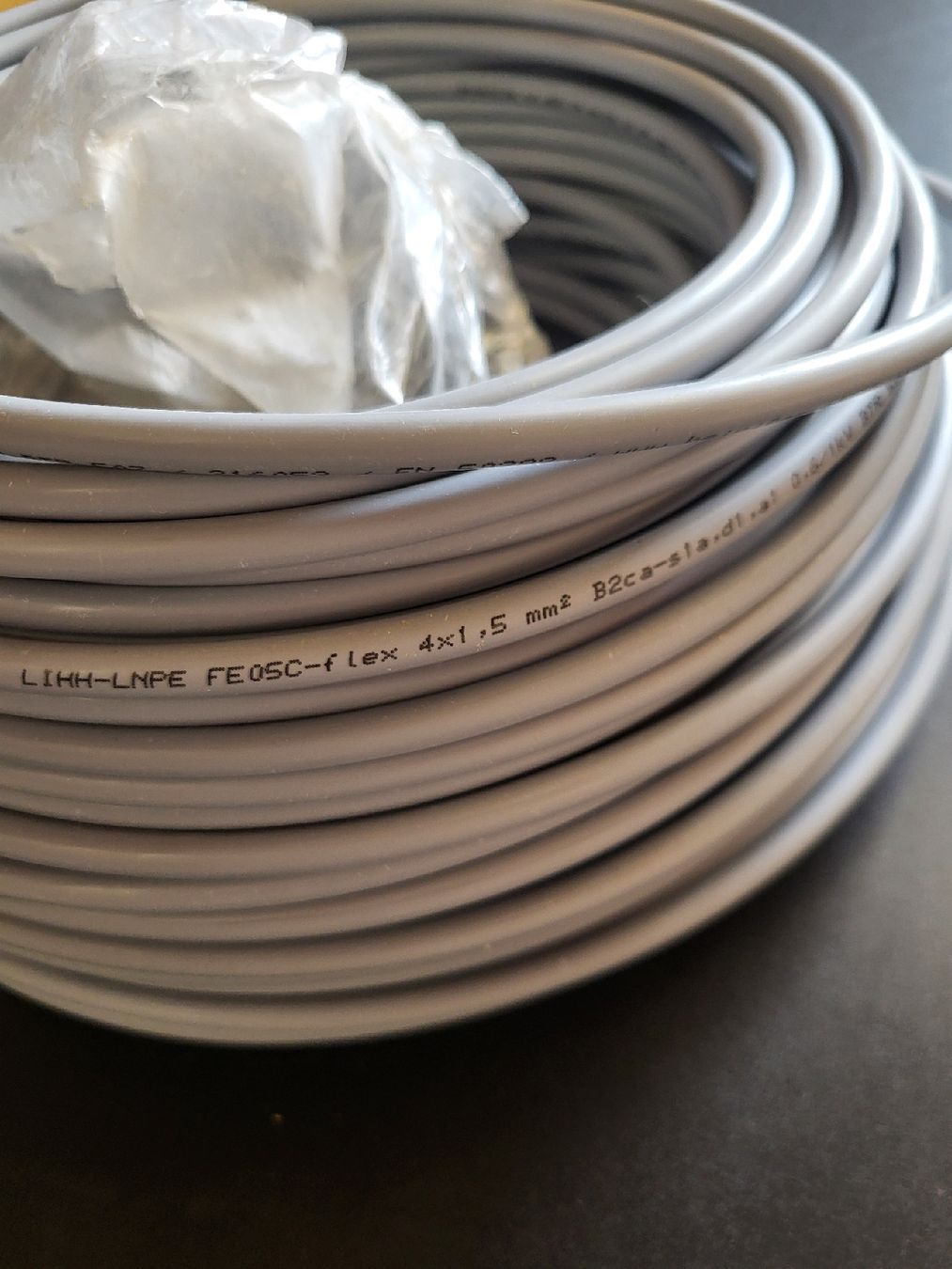 Kabel: 91m Flex-Kabel 4x1.5mm2, 2LNPE, grau – Neu (gemäss Beschreibung) aus Alpnach Dorf von str_jdw2 1