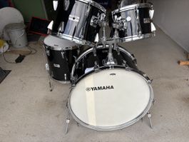 Yamaha Schlagzeug Shell Set mit Snare