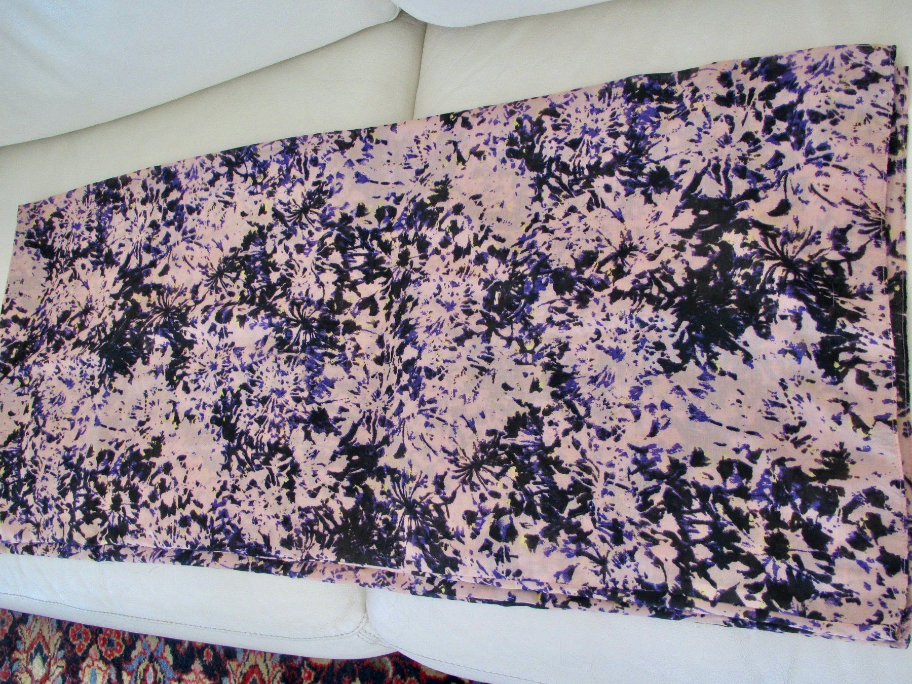 Foulards, Tücher & Schals: FOULARD PRINTEMPS – Gebraucht aus Murten von Selliot