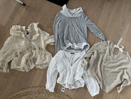 4 Damenoberteile Grösse XS/s/M