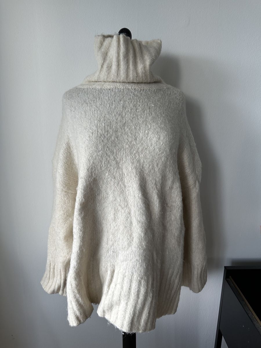 H&M Pulls & Sweat-shirts: Pullover H&M Rollkragen L cremefarben guter Zustand – D'occasion à Wohlen AG par jes_9c79 4