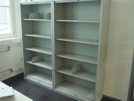 Bürobedarf - 2x Büroregal von LO - Schrank