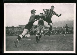 Torraumszene aus dem Fussballspiel Fürt