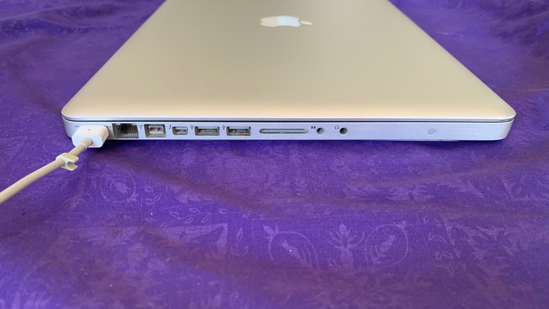 Apple Notebook: MacBook Pro 13“ – Difettoso da Volketswil venduto da dancingsoul74 2