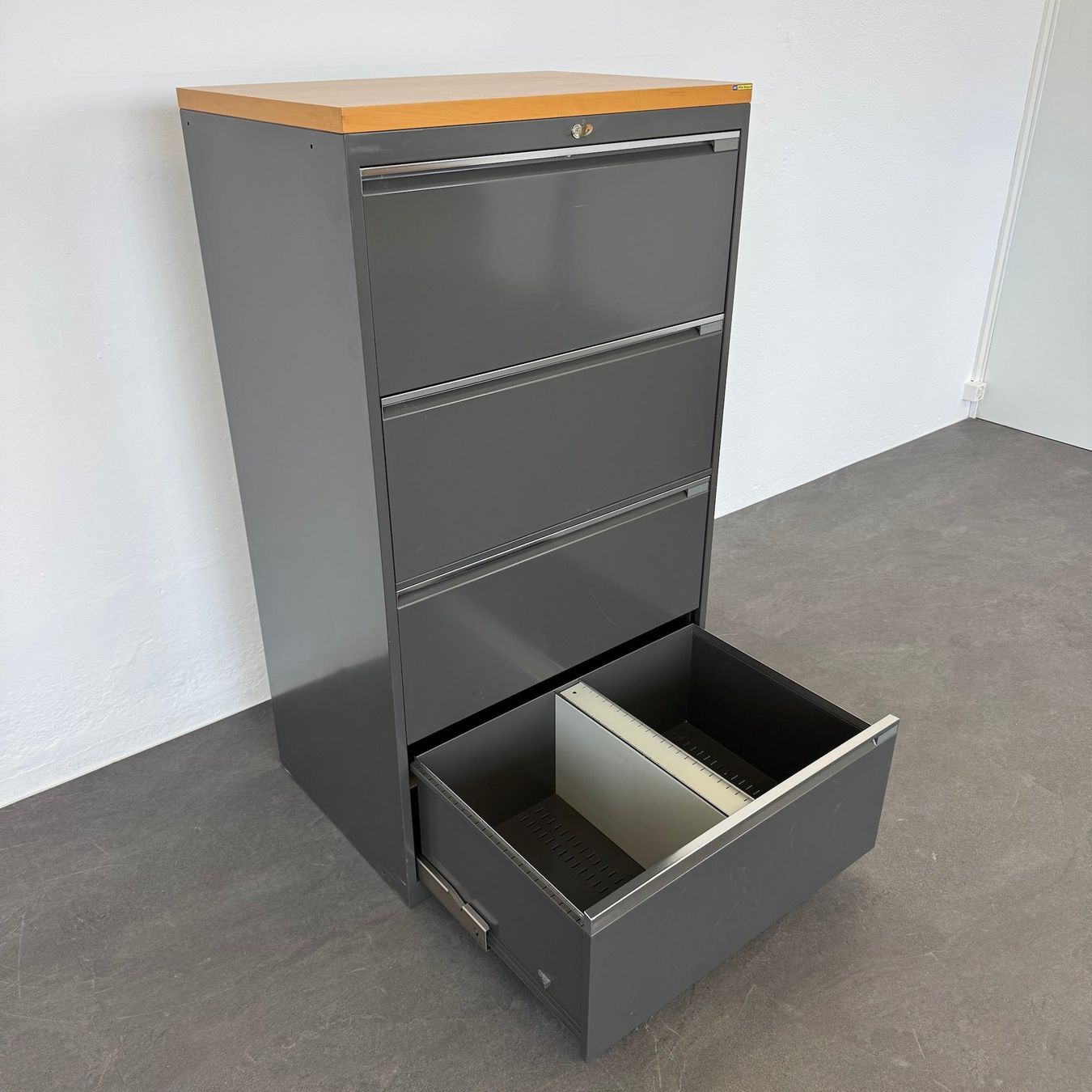 Armadi: Vidmar Classic Hängeregisterschrank Anthrazit – Usato da Schönenwerd venduto da mcofficeshop 3