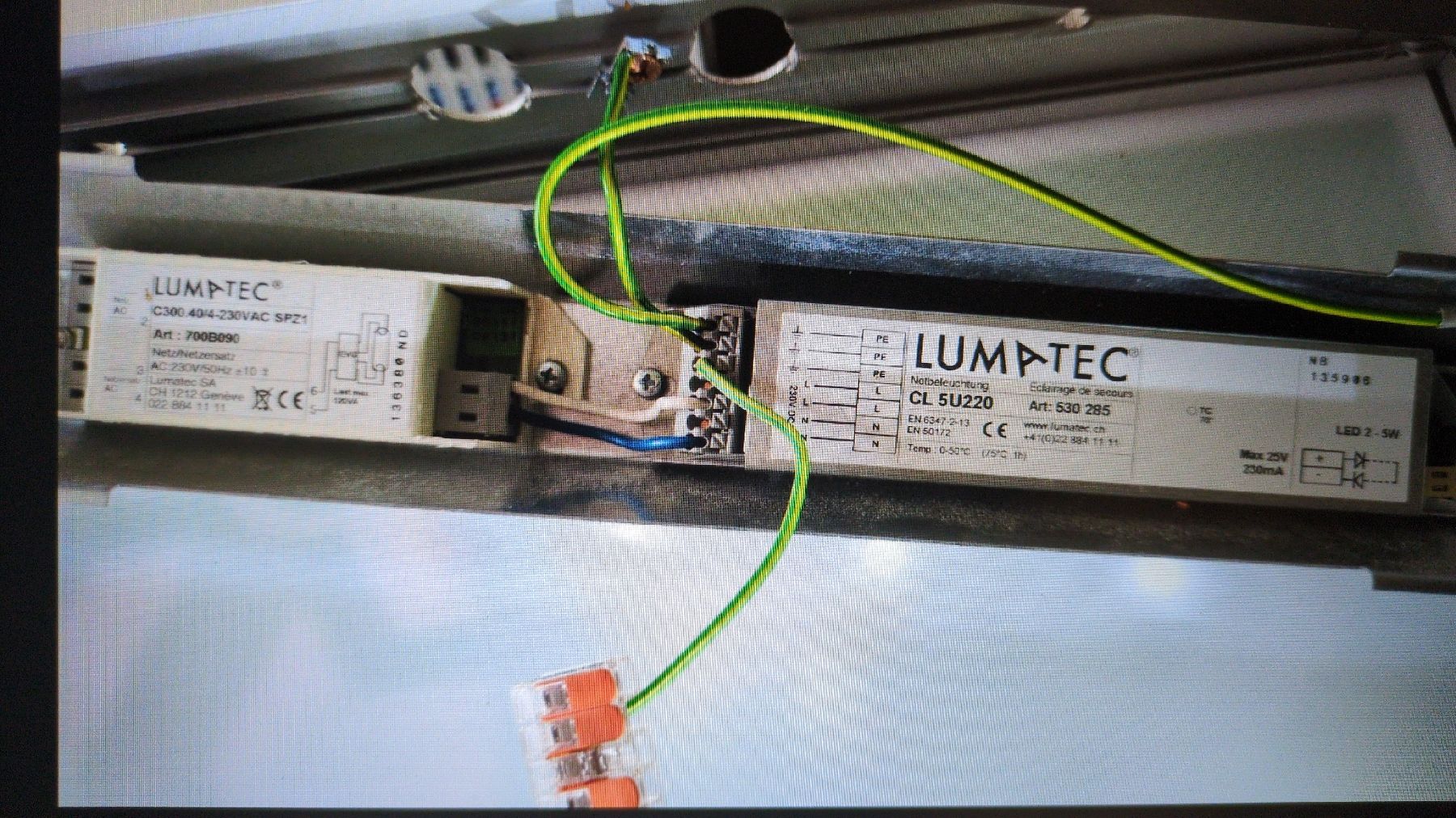 Lampade: EXIT NOTAUSGANGSBELEUCHTUNG von Lumatec  L ODER R / Led. TOP – Usato da Schaffhausen venduto da max_c62l 5