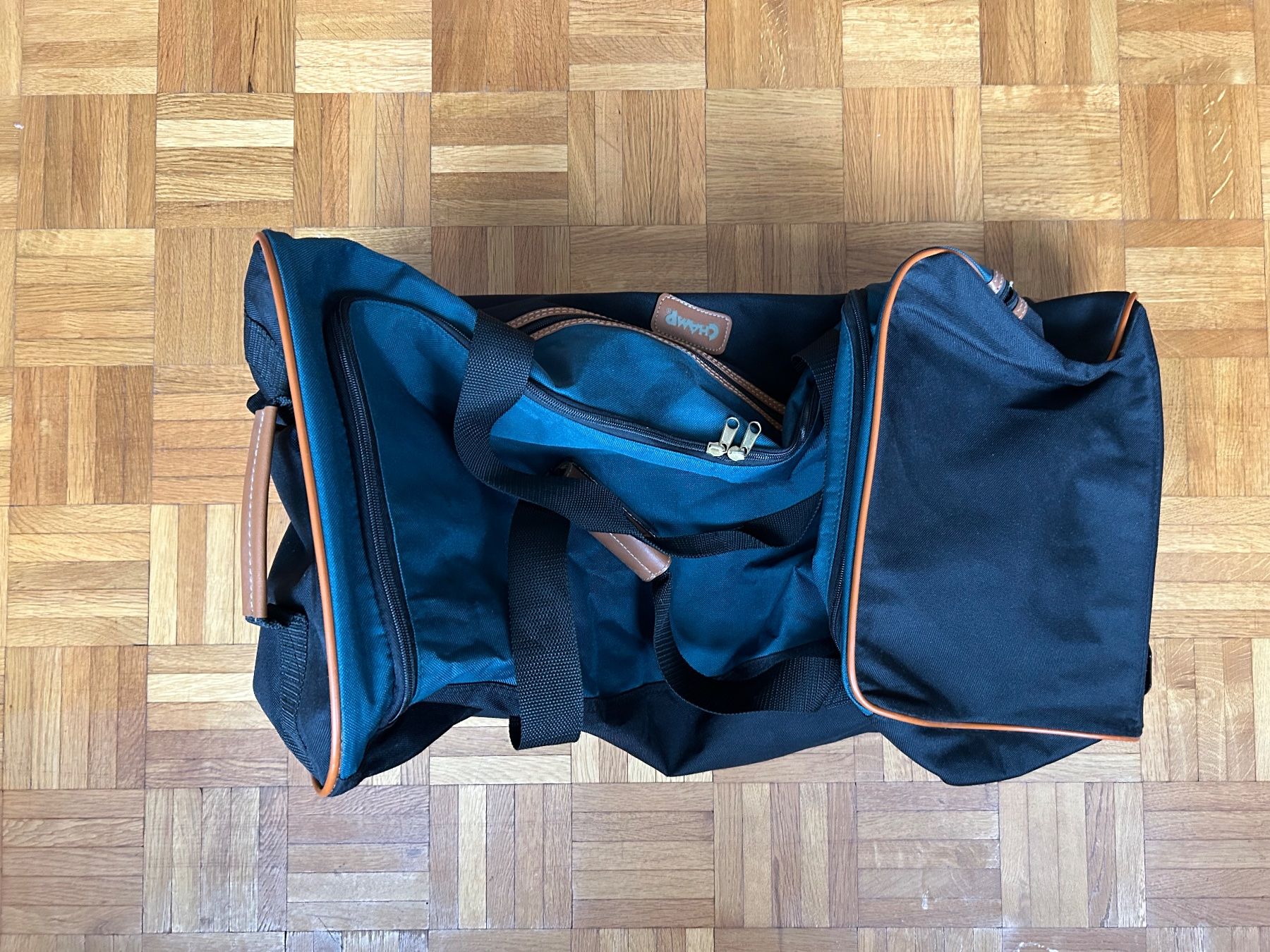 Valigie & Borse: Rolltasche, Tragtasche CHAMP – Usato da Kleindöttingen venduto da Demon4 2
