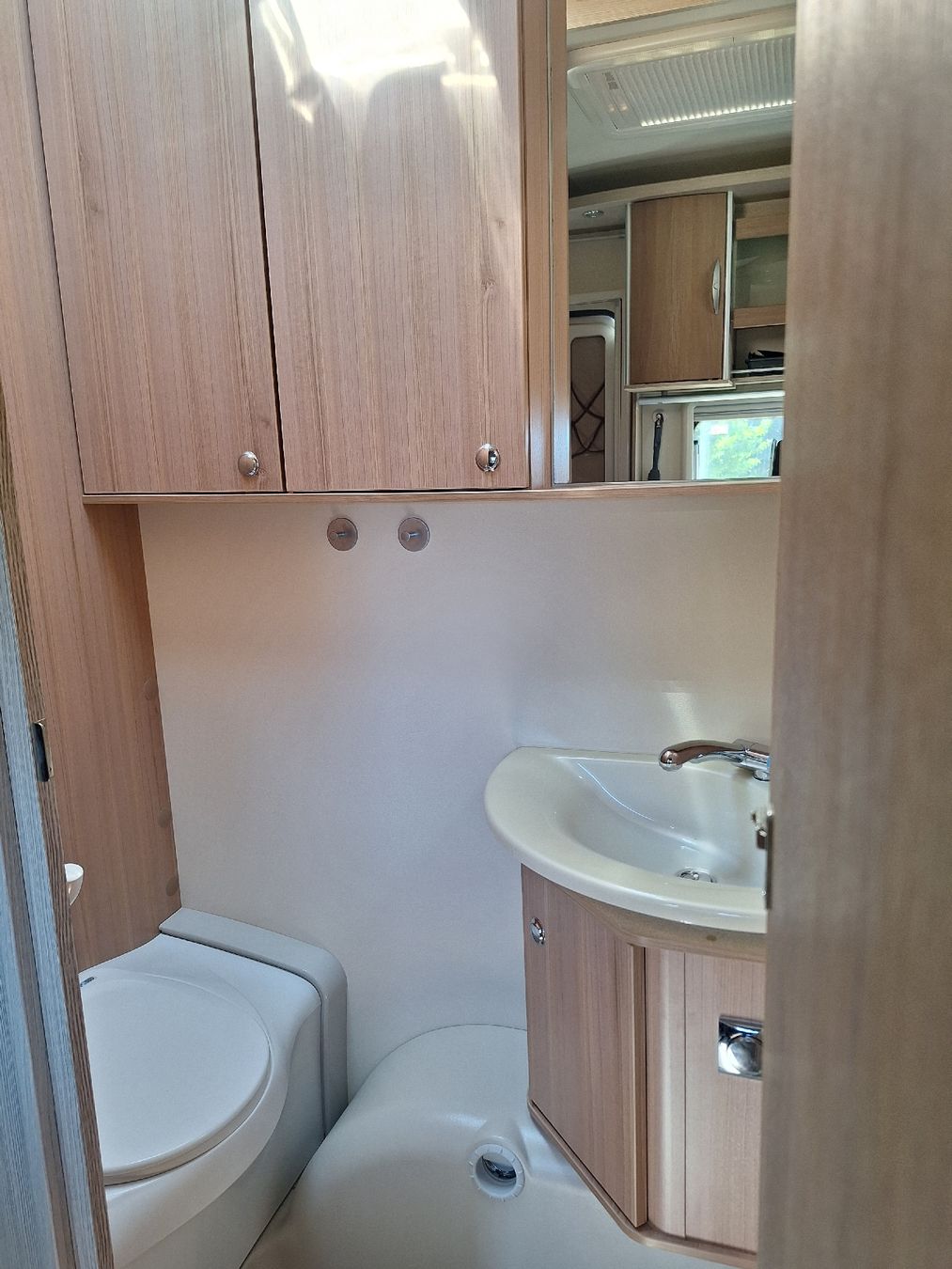 Bürstner Véhicules de camping: Wohnwagen BUERSTNER 510TK Averso Plus 2012 – D'occasion à Berg TG par Diablo15 5