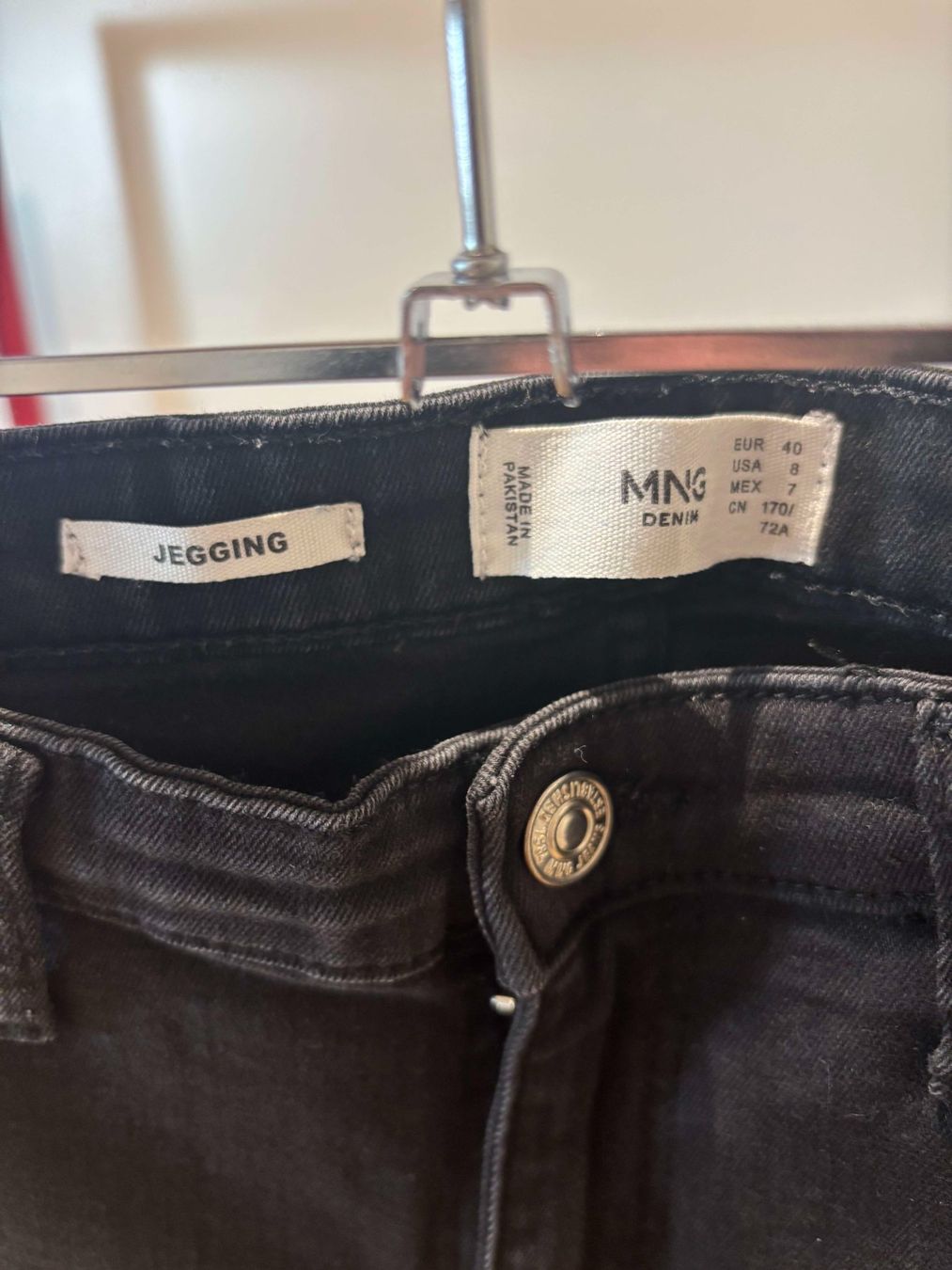 Mango Jeans: Mango Jeggings EUR 40 – Usato da Thalwil venduto da san_685y 2