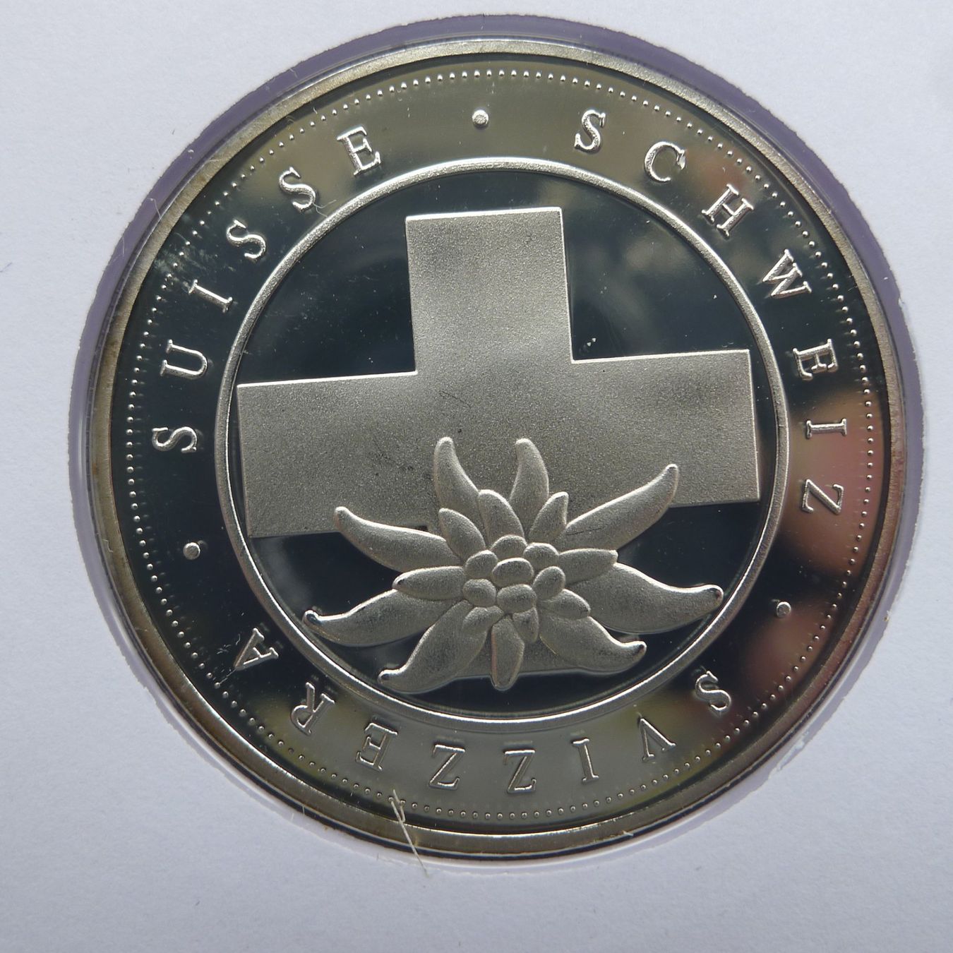 Tutti i francobolli: 2023, Patrouille Suisse Numisbrief "Formation BOX" – Usato da Sursee venduto da Luzernerraute 2