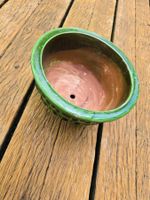 Keramik: Blumentopf grün mit Muster (M)-2. Wahl