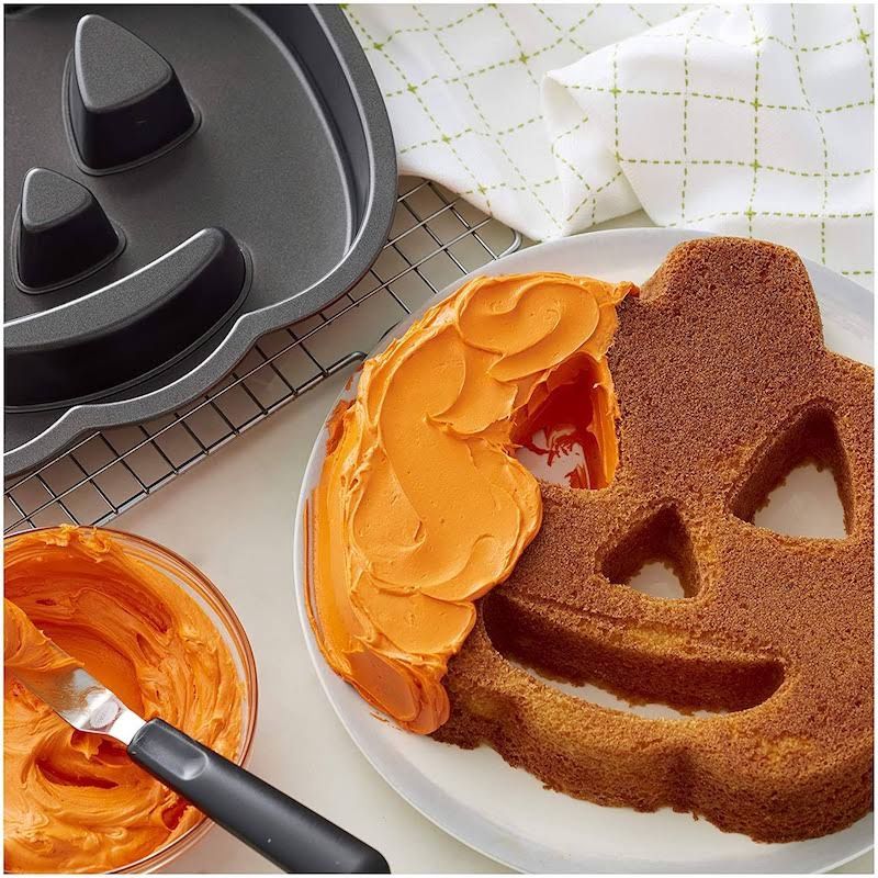 Teglie da forno: Halloween JACK-O-LANTERN Pumpkin 3D Baking Pan / Moule – Usato da Meyrin venduto da cak_5np9 3