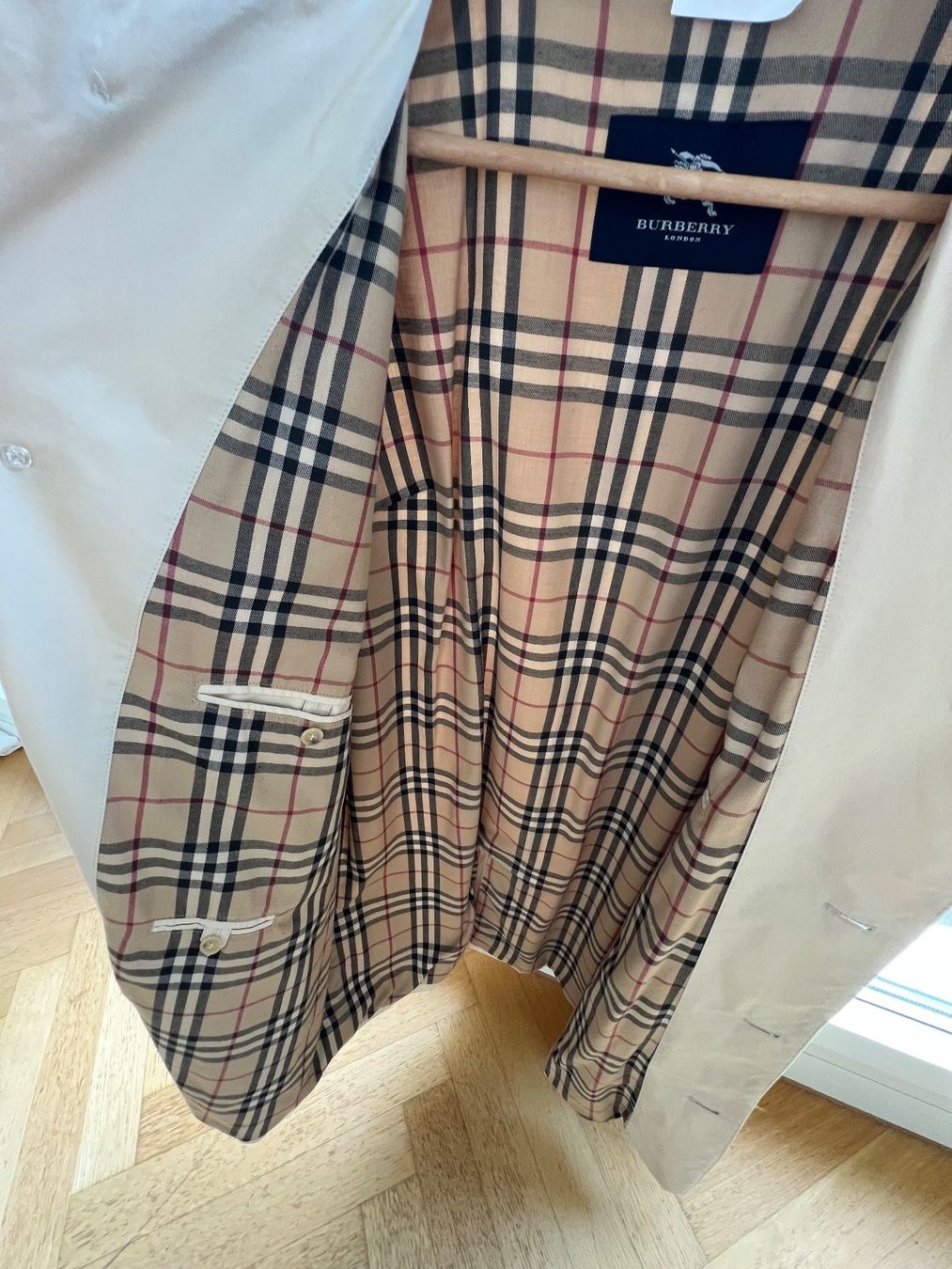 Burberry Cappotti: Burberry Trenchcoat Classic - neuwertig - – Usato da Richterswil venduto da wahopp
