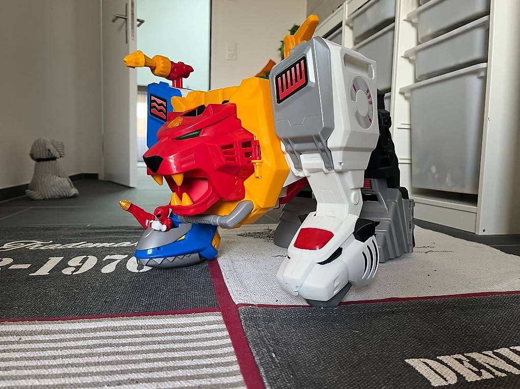 Statuette: Power Ranger Megazord – Usato da Rickenbach ZH venduto da Pumba_500 3