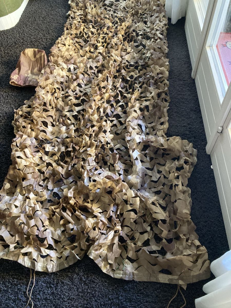 Autres de l'armée: Tarnnetz Camouflage Netz 2x4m mit Tasche – D'occasion à Uesslingen par manu-ela41 1