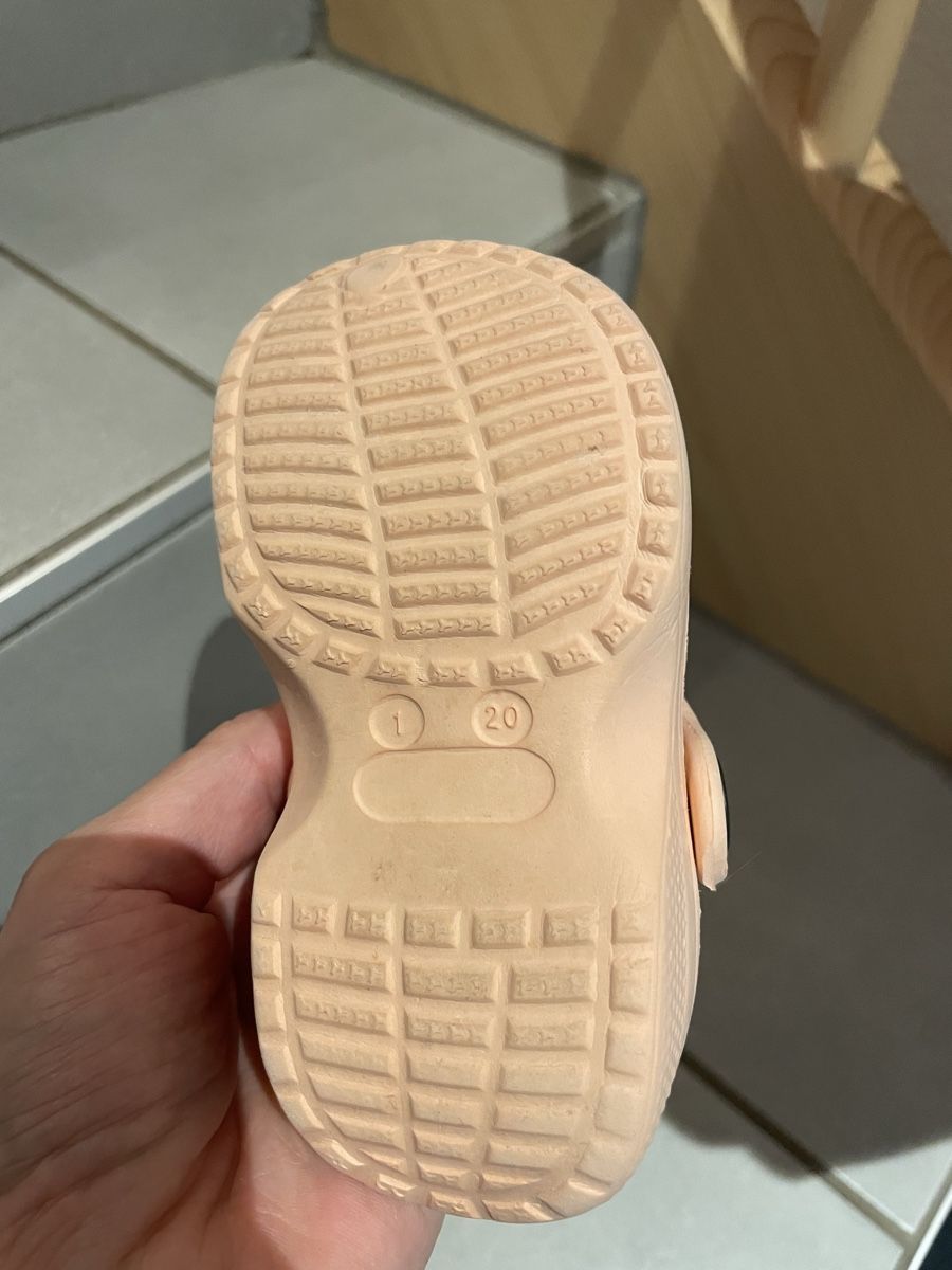 Crocs Scarpe per ragazze: Pantoufles – Usato da Torgon venduto da k-ro919 1