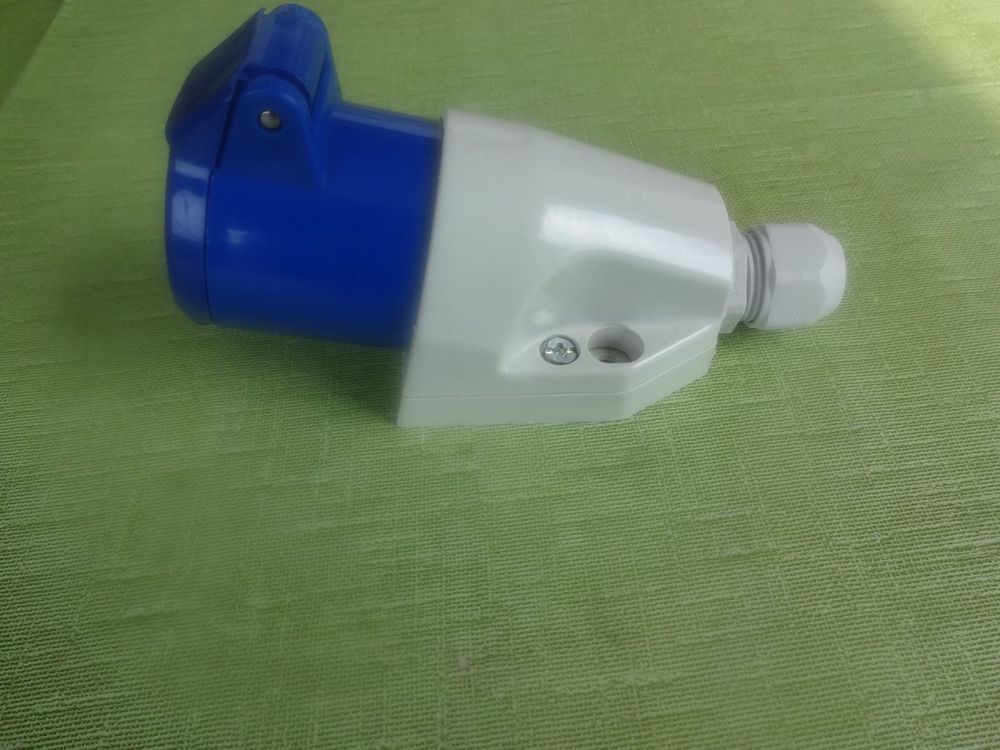 AW-Tools CEE 16A Wandsteckdose 5-polig – 400V, IP67, Mit Klappdeckel, Rot