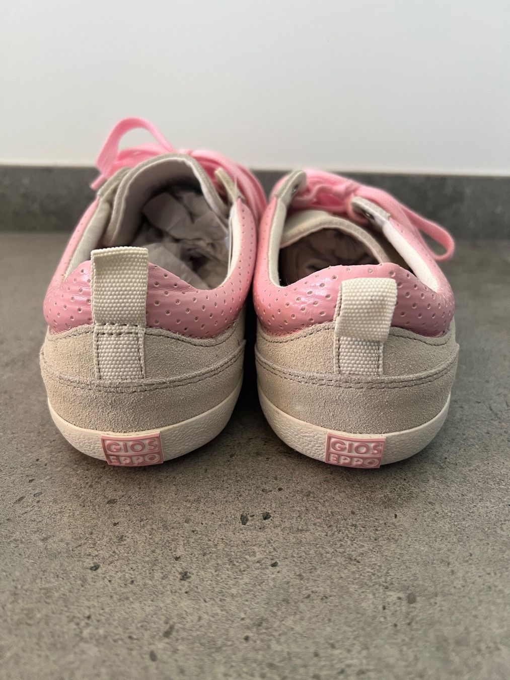 Chaussures femmes: NEW! Gioseppo Sneakers - Size 40 – Neuf avec emballage d'origine à Cama par UnleashdByAna 2