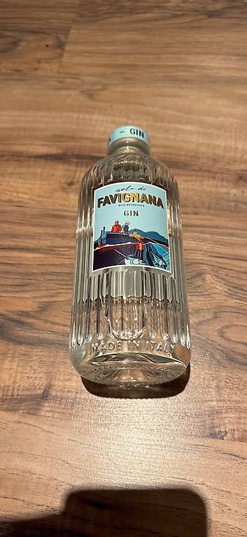 Spirituosen: Favigana Gin OVP – Neu und originalverpackt aus Aarau Rohr von Treasure-Trove