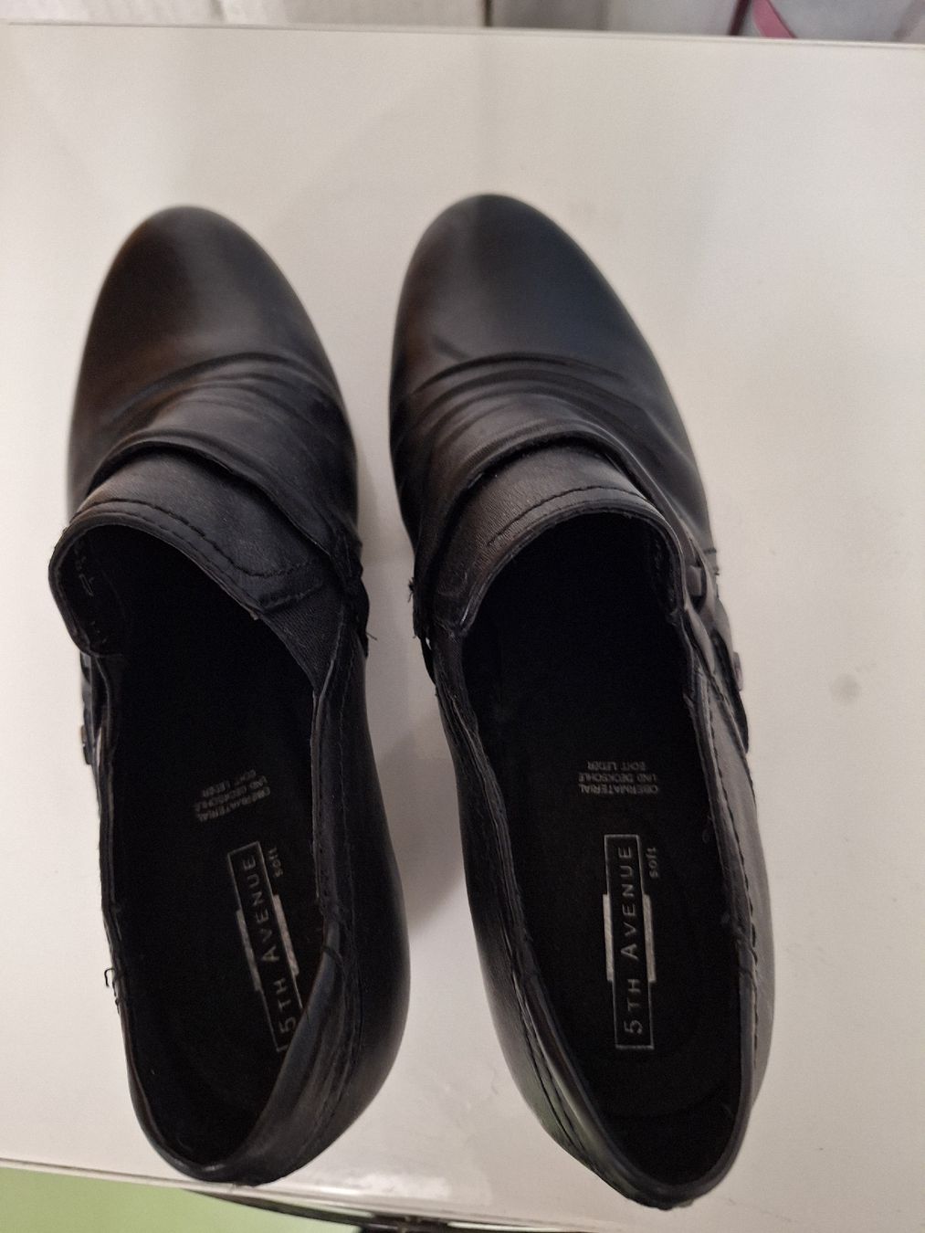 Scarpe da donna: Schwarze Schuhe, Grösse 39 – Nuovo (secondo la descrizione) da Niederglatt ZH venduto da Bobsli 3