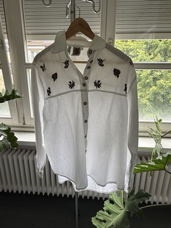 Golo Bluse weiss mit Blumen 