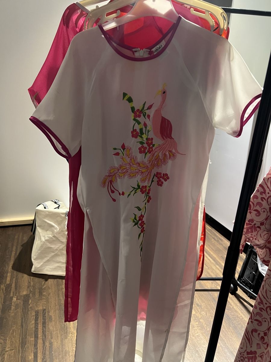 Vestiti & Gonne: Kinder asiatische Sommer-Kleider – Usato da Bremgarten b. Bern venduto da ABalli