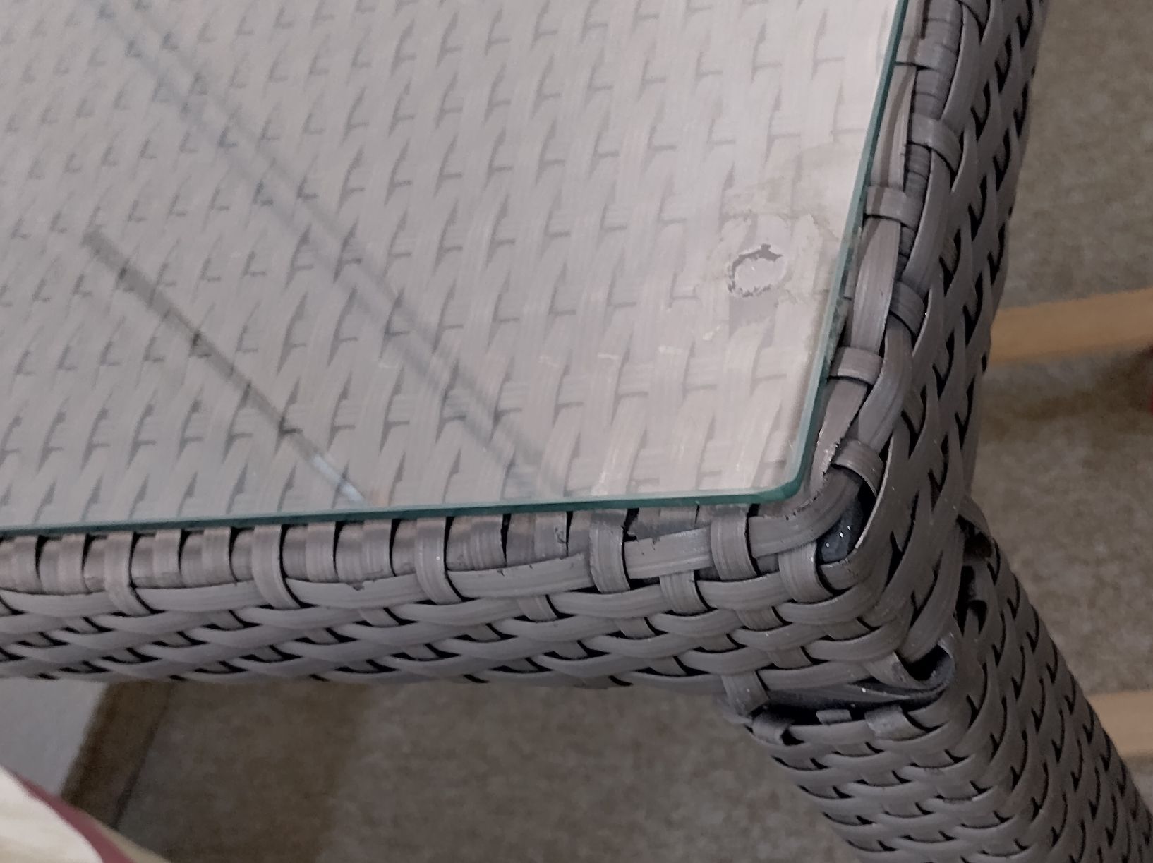 Tavoli: Gartentisch Rattan mit Glasplatte – Usato da Pfäffikon SZ venduto da sim_55c2 1