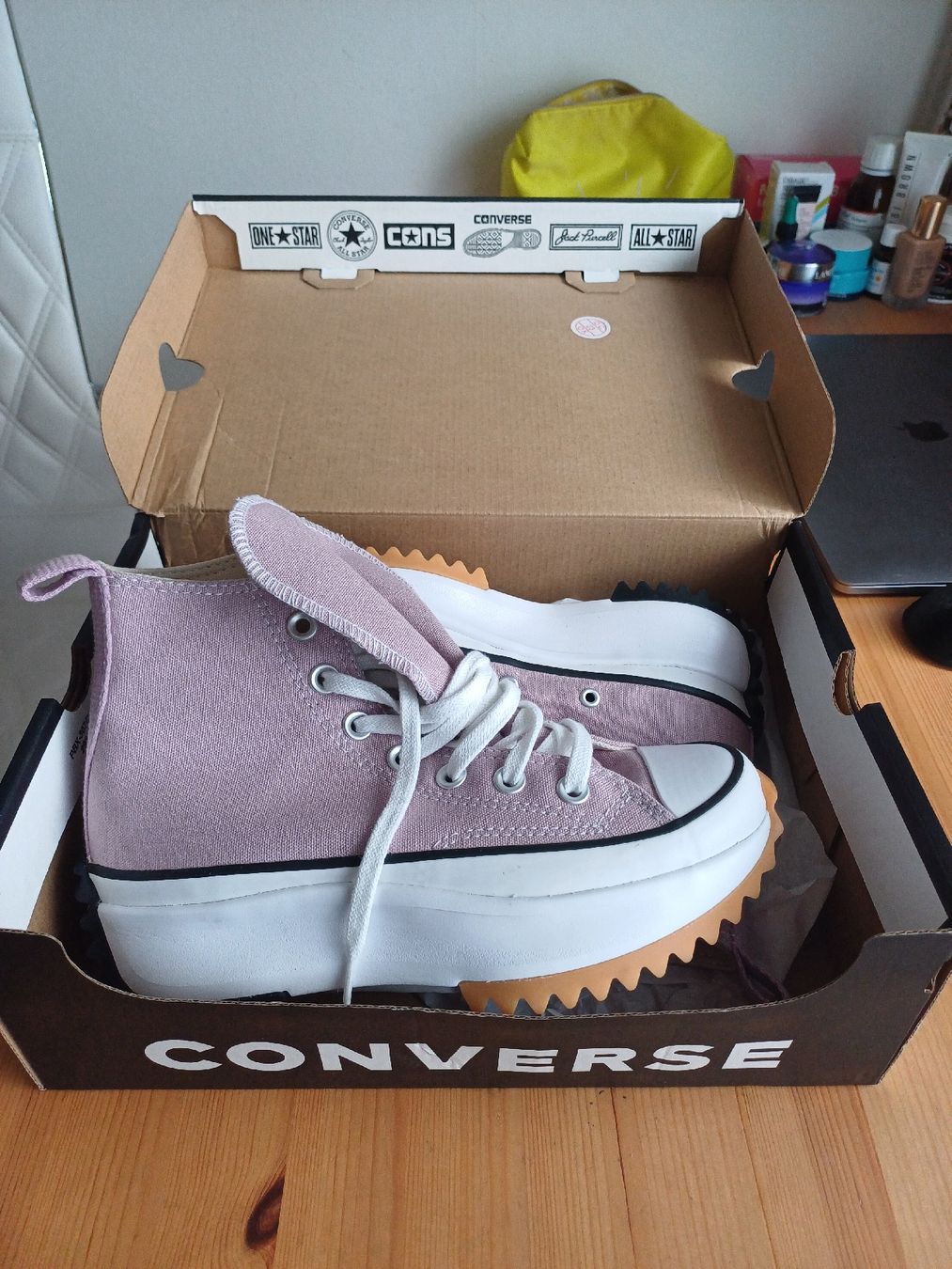Converse Scarpe da donna: Converse Schuhe Gr 36 Neu – Nuovo e nell'imballaggio originale da Zürich venduto da iri_55v6