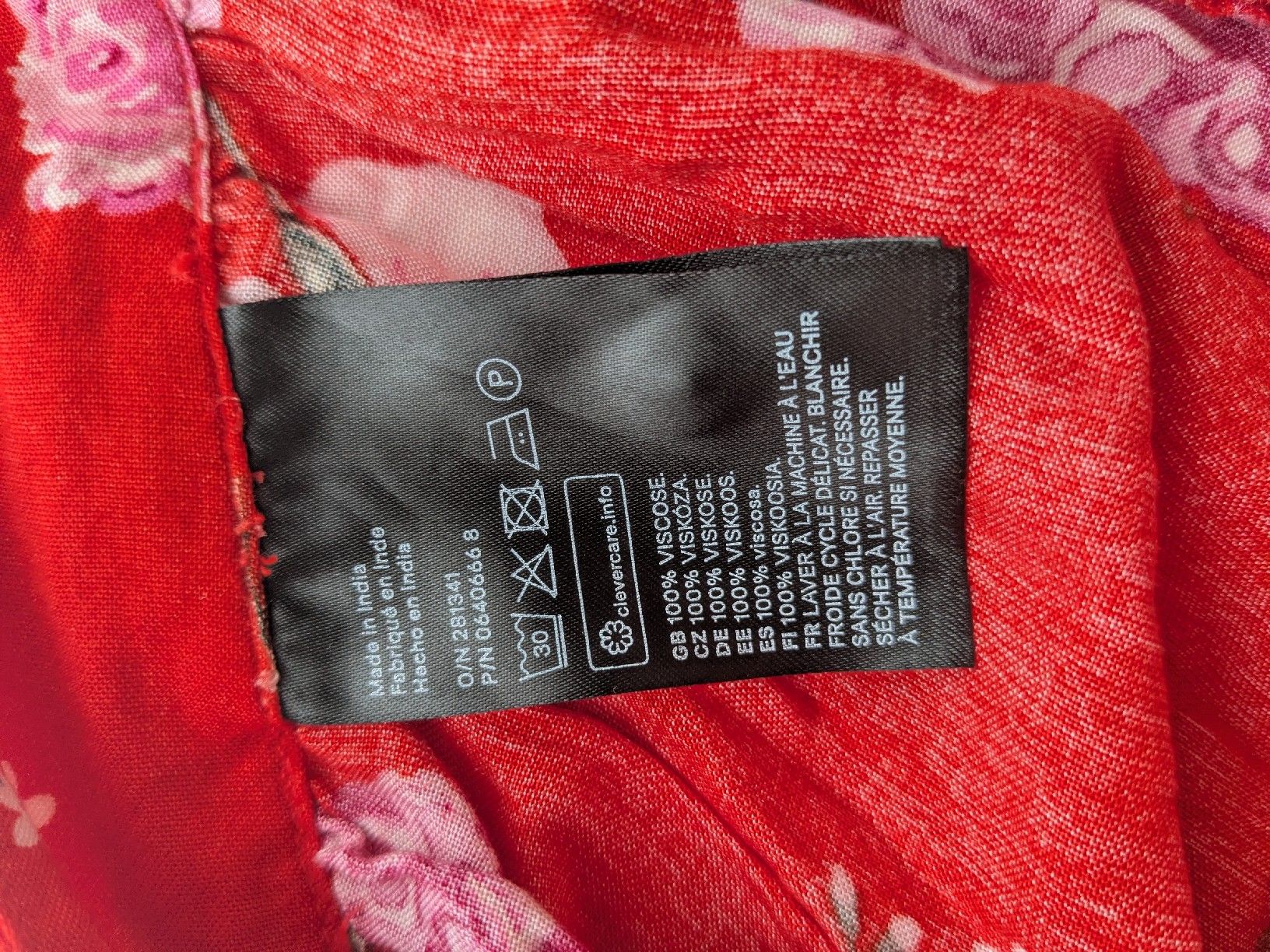 H&M Jupes: Rock rot Blumenmuster Grösse 34 H&M Divided – D'occasion à Rorschach par olg_5qq2 2