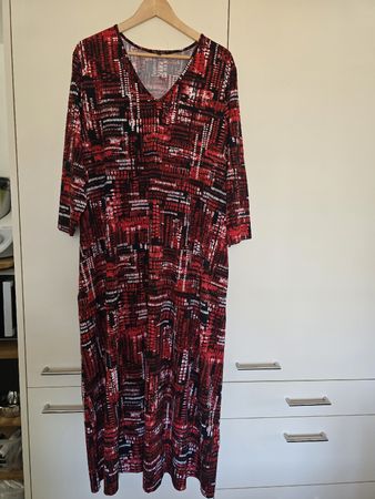 Ulla Popken Kleid Gr. 50/52 rot/schwarz/weiss gemustert 3/4