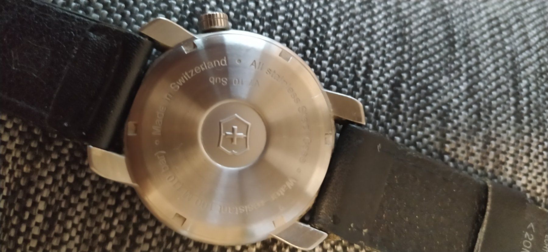 Victorinox Montres: Viktorinox Uhr – D'occasion à Thun par Rado-17 2