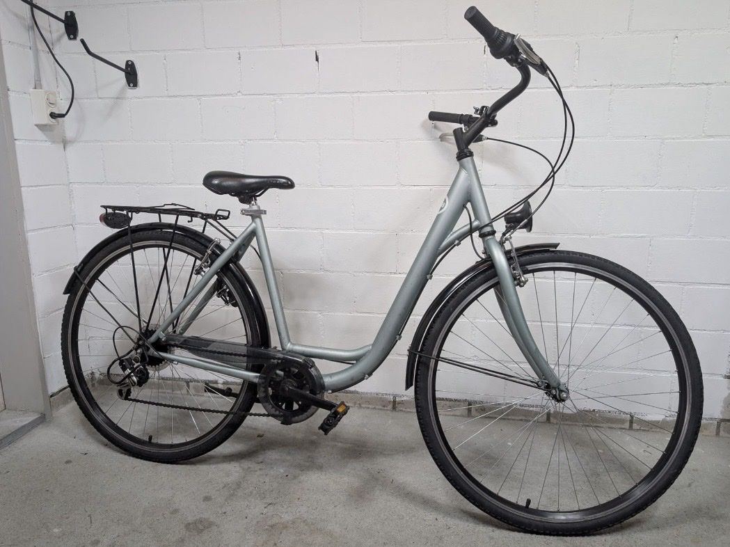 Vélos: Damen Velo top Zustand – D'occasion à Zürich par HeliK 4