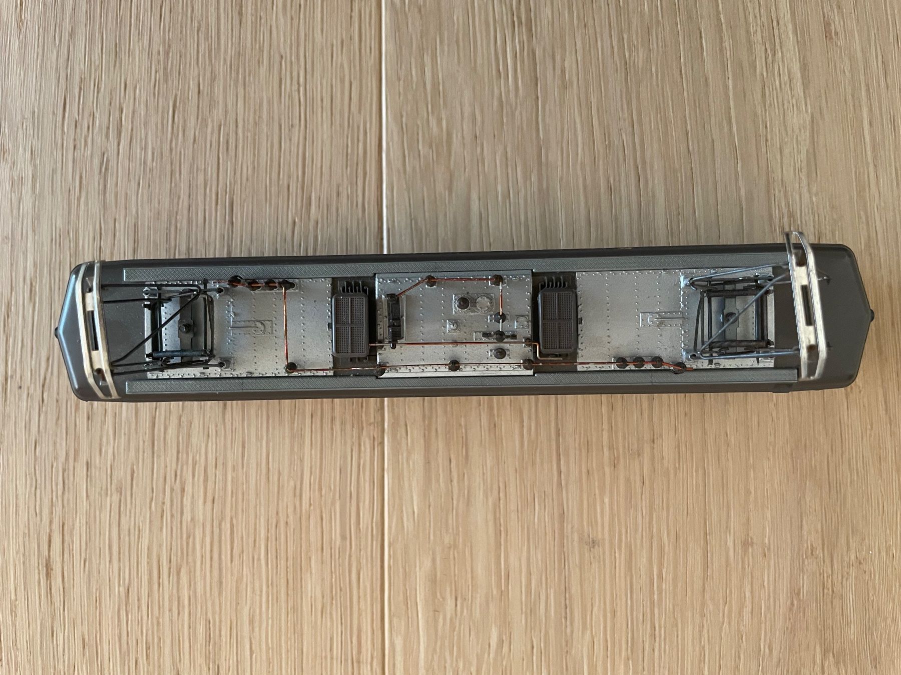 Roco Modelleisenbahnen: Roco Elektrolokomotive SBB Ae 6/6 – Gebraucht aus Wangen SZ von KAM07 4
