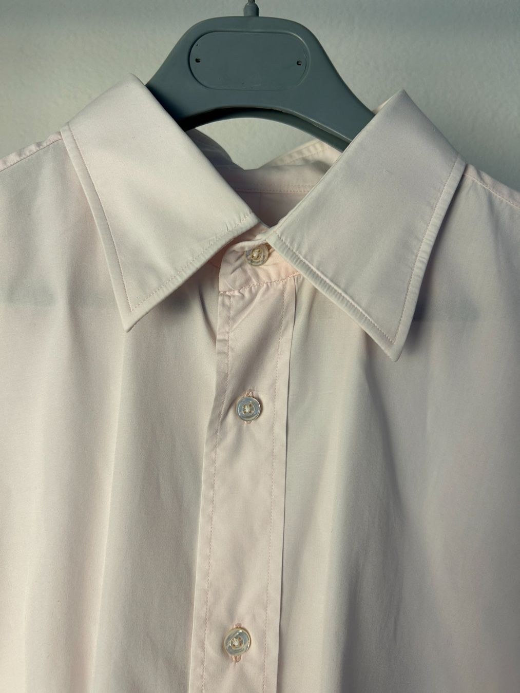Hermès Camicie: Hermès Rose Button Up Shirt – Usato da Bern venduto da kurtikobolt74 2