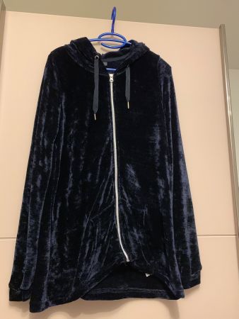 Jäggli dunkelblau Gr. 44 neu