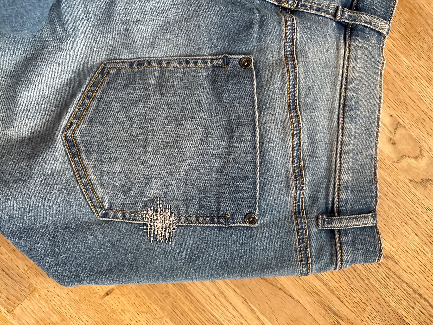 Jeans: Jeans Taifun Gr 40/inch 30 – Nuovo (secondo la descrizione) da Neftenbach venduto da sandto 2