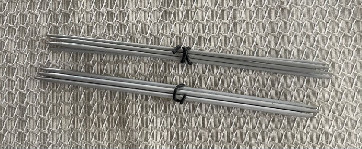 Nadeln: 2 Spiel Strumpfstricknadeln Metall – Gebraucht aus Glis von taisiya078