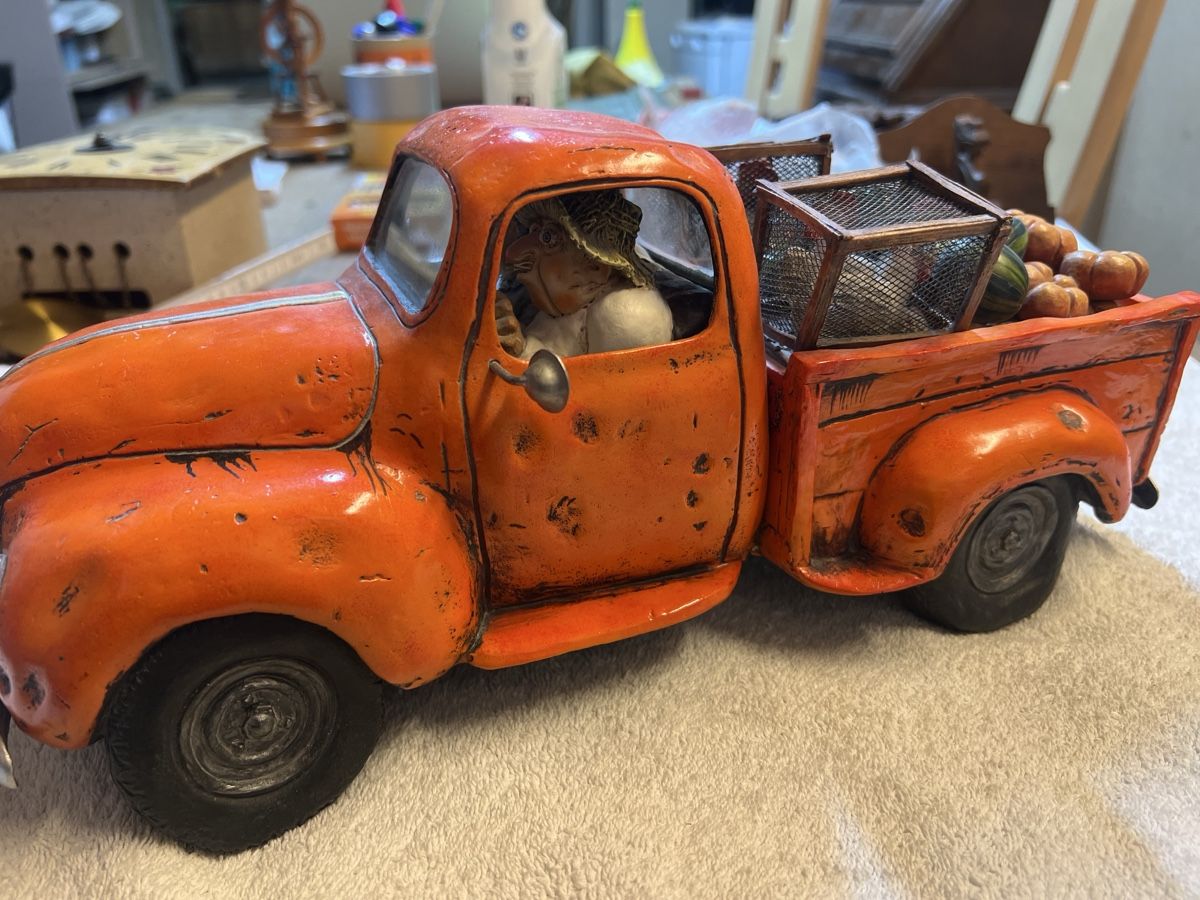 Statuette: Limitierte Kunst Farmer Auto(S) – Usato da Rorschach venduto da TimelessTrading 3