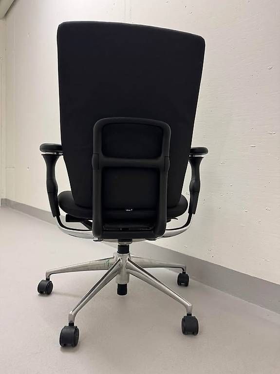 Scrivanie: Vitra Oson Bürodrehstuhl – Usato da Zug venduto da kreeeasy 2