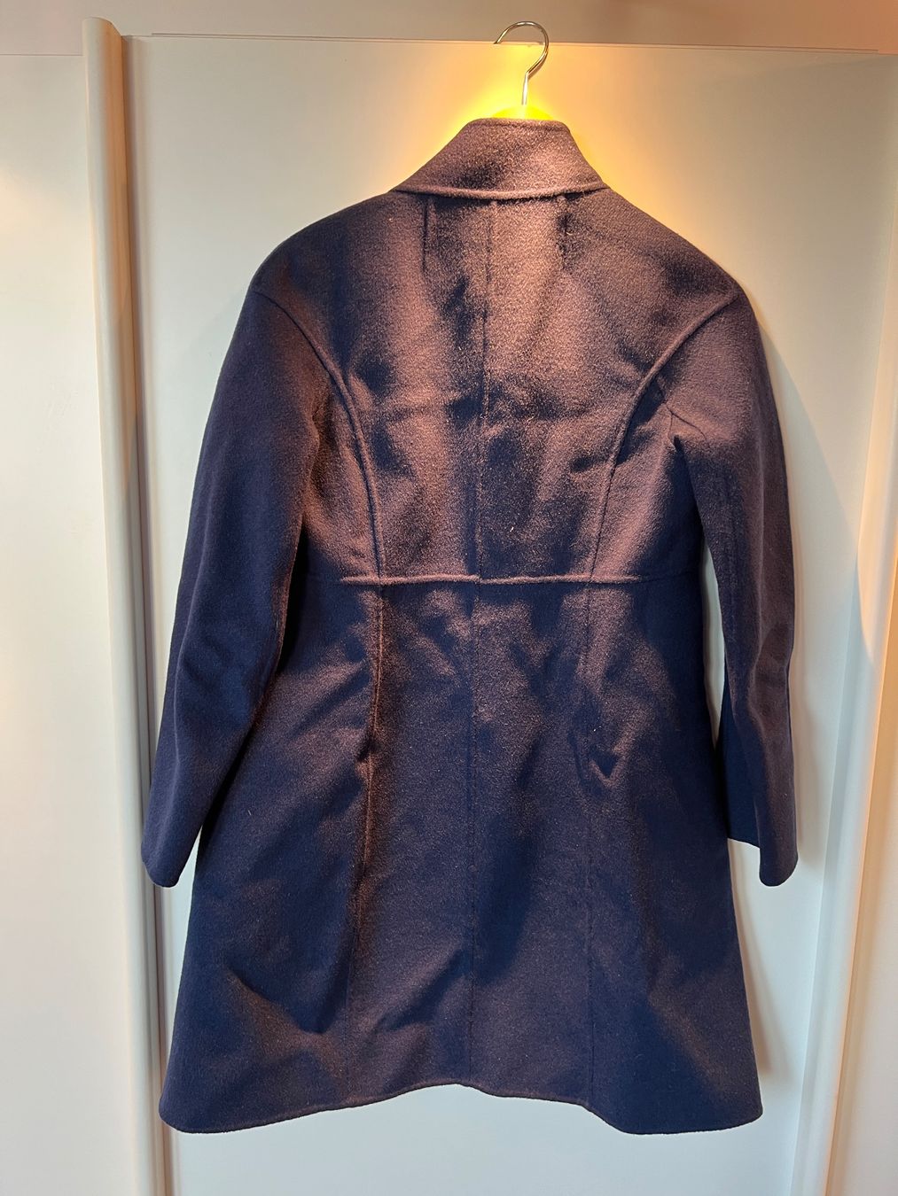 Max Mara Cappotti: MaxMara Weekend Frühlings-Mantel blau – Usato da Lenzburg venduto da hay84 2