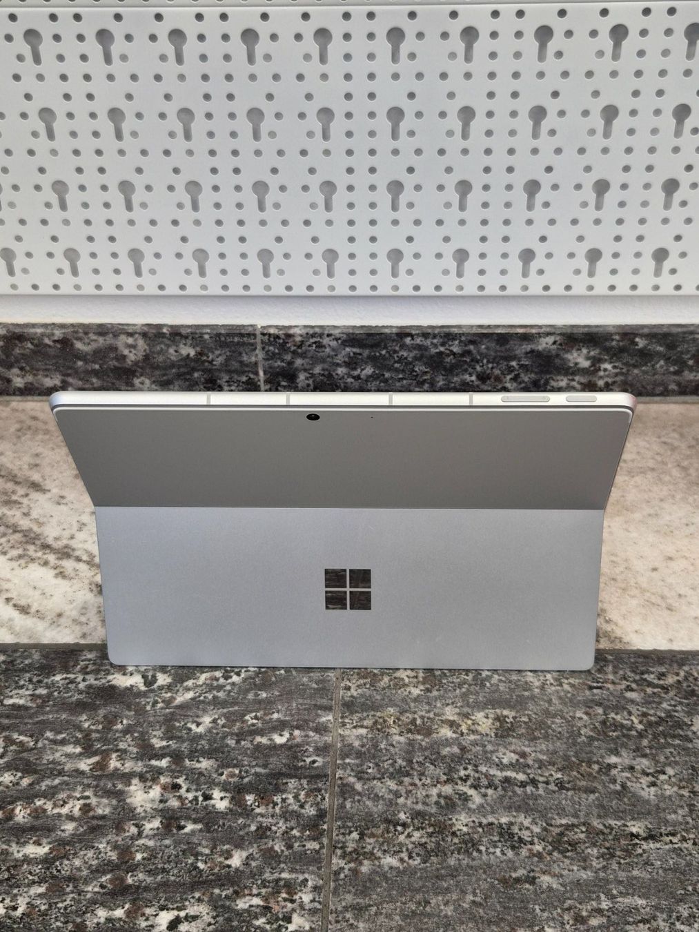 Microsoft Notebook: Microsoft Surface Pro 9 | SQ3, 16GB, 512GB | CELLULAR – Usato da Zürich venduto da Miscellaneous_ 2