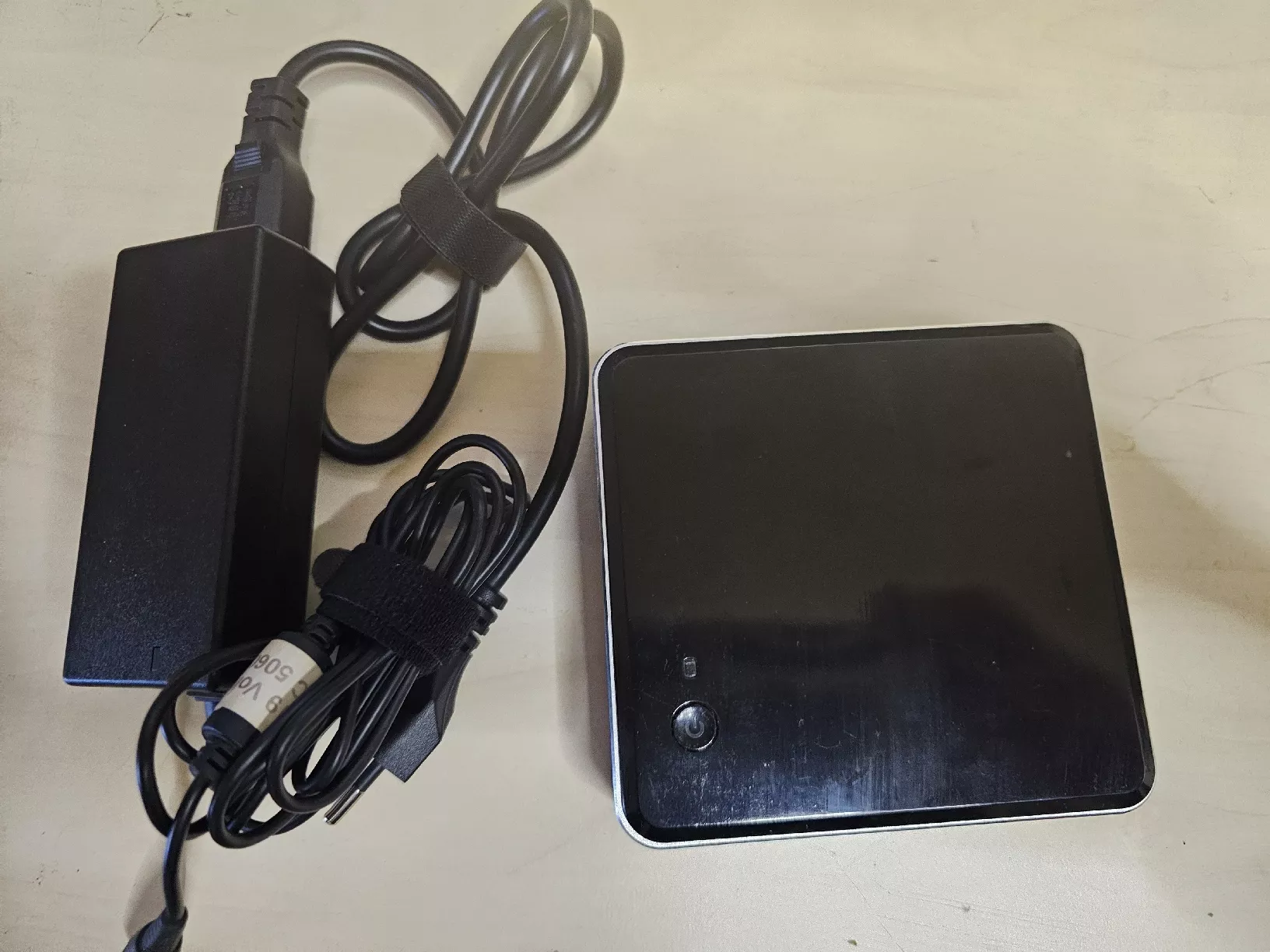 Intel PCs: Intel Nuc – D'occasion à Burgdorf par weggu.666