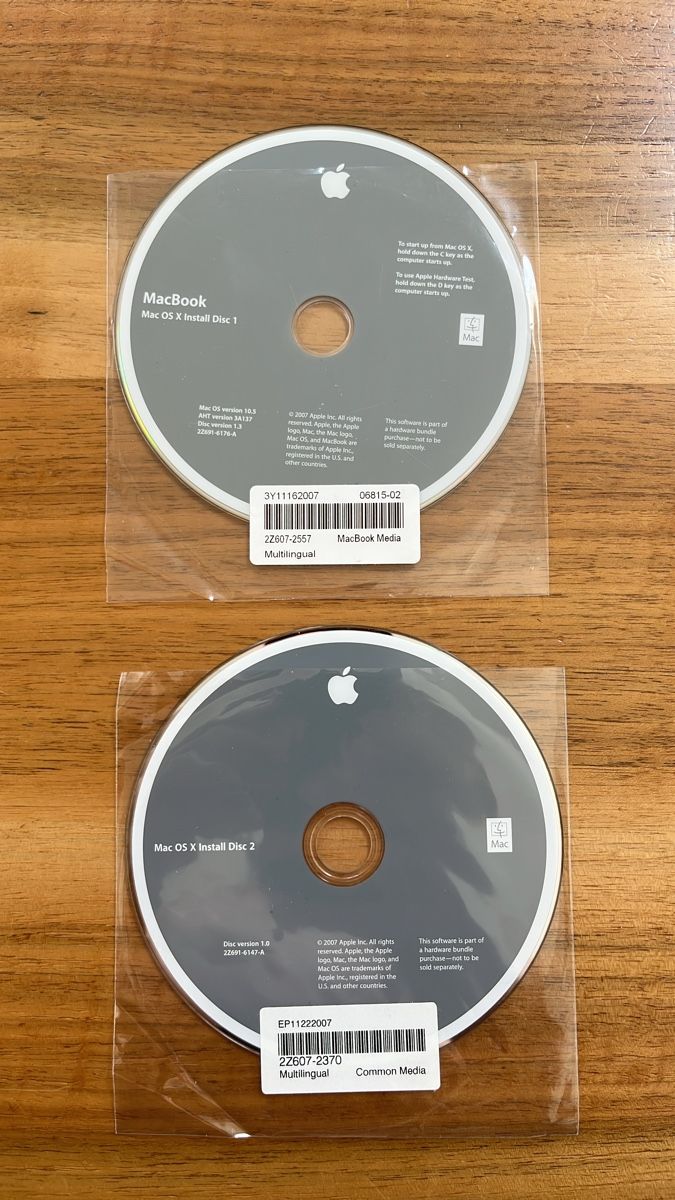 Apple Applications: MacBook Mac OS X Install Disc 1 Multilingual – D'occasion à Urdorf par Pave5233