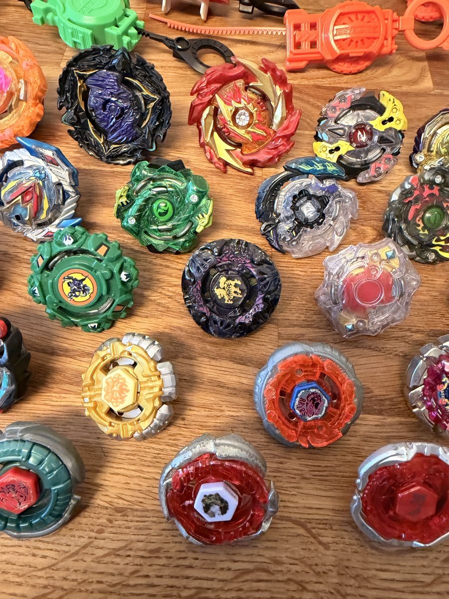 Carte collezionabili:  Sammlung Beyblade  – Usato da Basel venduto da samuelfr 2