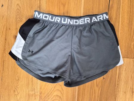 Under Armour Shorts, grau/schwarz/weiss, Grösse M *Top*